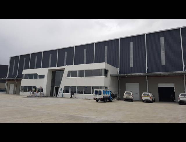 5,600M² WAREHOUSE TO LET IN BRACKENFELL CENTRAL